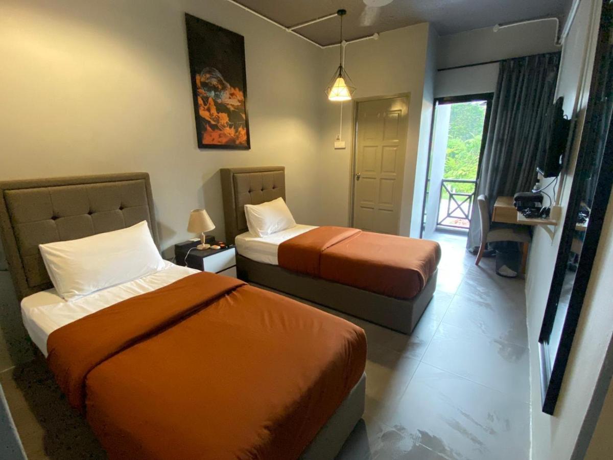 A3A Oastel Coliving Hostel Tanah Rata Bagian luar foto